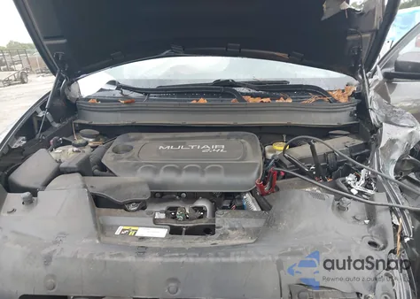 2018 Jeep Cherokee Latitude Fwd z USA, uszkodzony, nr VIN 1C4PJLCB3JD542844